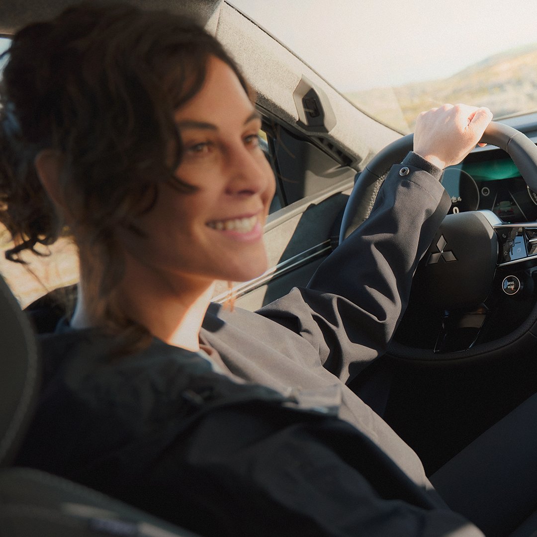 Nové Mitsubishi Eclipse Cross BEV - připojené služby