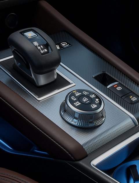 Nové Mitsubishi OUTLANDER PHEV - elektronické řazení