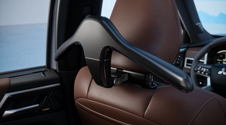 Nové Mitsubishi OUTLANDER PHEV - ramínko na opěrku hlavy