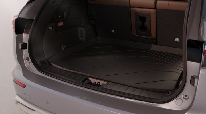 Nové Mitsubishi OUTLANDER PHEV - vana zavazadlového prostoru